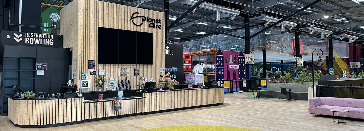 PLANET’AIRE - QubicaAMF France Projets de Bowling